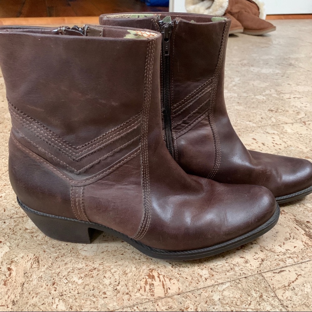 Clark’s Artisan Leather Fall/winter boots
